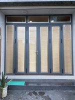 RÈM TRONG KÌNH HỘP